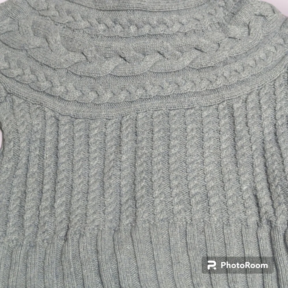 MJ Reece Sweater - Picture 5 of 8